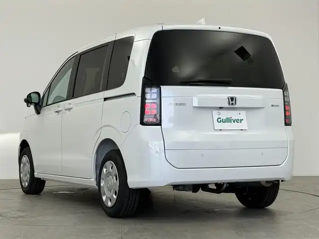 ホンダ フリード ハイブリット e:HEV AIR 愛知県 2025(令7)年 0.1万km未満 プラチナホワイトパール ・登録済未使用車（5km）/・9型ホンダコネクトナビ/　フルセグTV Bluetooth　カープレイ対応/・6人乗り/・両側パワースライドドア/・前席シートヒータ/・バックカメラ/・ホンダセンシング/・衝突軽減ブレーキ/・レーンキープアシスト/・オートハイビーム/・アダプティブクルーズコントロール/・誤発進抑制機能/・パーキングセンサー/・LEDヘッドランプ