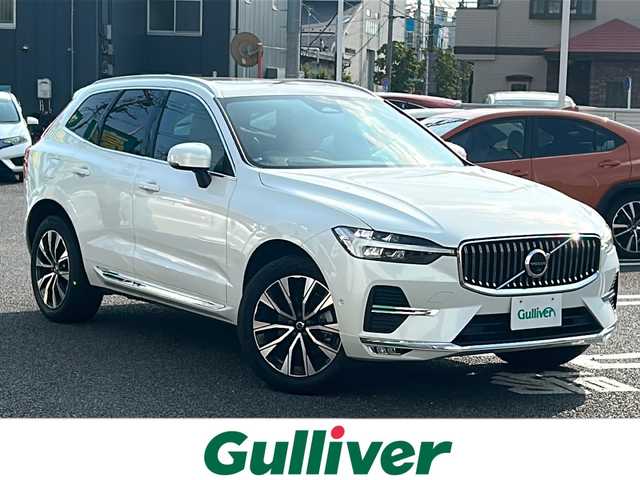 ボルボ ボルボ ＸＣ６０ アルティメット B5 AWD 東京都 2022(令4)年 3.2万km クリスタルホワイトP ワンオーナー/アイドリングストップ/クルーズコントロール/サンルーフ/プッシュスタート/ETC/Bluetooth/4WD/ミュージックプレイヤー接続（AppleCarPlay）/バックカメラ/スペアキー/過給機（ターボ）/カーテンエアバック