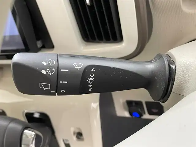 ダイハツ ムーヴ キャンバス G メイクアップ リミテッド　SAⅢ 滋賀県 2021(令3)年 3.9万km パールホワイトⅢ/ナチュラルベージュマイカメタリック 2トーン 禁煙車/社外7インチナビ【CD/DVD/Bluetooth】/全方位カメラ/衝突被害軽減システム/両側パワースライドドア/シートヒーター/ETC/アイドリングストップ/オートライト/オートハイビーム/ステアリングスイッチ/プッシュスタート/スマートキー