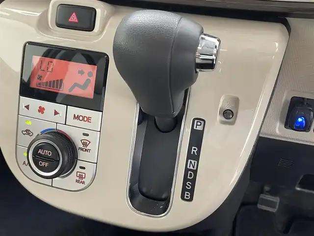 ダイハツ ムーヴ キャンバス G メイクアップ リミテッド　SAⅢ 滋賀県 2021(令3)年 3.9万km パールホワイトⅢ/ナチュラルベージュマイカメタリック 2トーン 禁煙車/社外7インチナビ【CD/DVD/Bluetooth】/全方位カメラ/衝突被害軽減システム/両側パワースライドドア/シートヒーター/ETC/アイドリングストップ/オートライト/オートハイビーム/ステアリングスイッチ/プッシュスタート/スマートキー