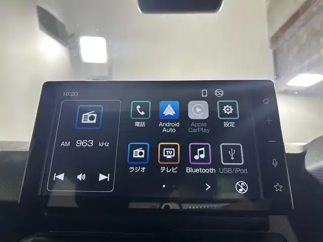 ダイハツ タフト X 佐賀県 2024(令6)年 3.2万km サンドベージュメタリック 純正8型ディスプレイオーディオ/ＡＭ/ＦＭ/Bluetooth/フルセグTV/アンドロイドオート/Apple Carplay/バックカメラ/衝突被害軽減システム/レーンアシスト/コーナーセンサー/ビルトインETC/LEDヘッドライト/オートエアコン/盗難防止装置/横滑り防止装置/車線逸脱警報/オートライト/オートマチックハイビーム/スマートキー/プッシュスタート/電子パーキング/オートブレーキホールド/純正フロアマット/純正15インチアルミホイール	/ステアリングスイッチ/電動格納ミラー