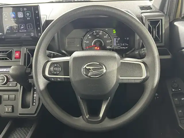 ダイハツ タフト X 佐賀県 2024(令6)年 3.2万km サンドベージュメタリック 純正8型ディスプレイオーディオ/ＡＭ/ＦＭ/Bluetooth/フルセグTV/アンドロイドオート/Apple Carplay/バックカメラ/衝突被害軽減システム/レーンアシスト/コーナーセンサー/ビルトインETC/LEDヘッドライト/オートエアコン/盗難防止装置/横滑り防止装置/車線逸脱警報/オートライト/オートマチックハイビーム/スマートキー/プッシュスタート/電子パーキング/オートブレーキホールド/純正フロアマット/純正15インチアルミホイール	/ステアリングスイッチ/電動格納ミラー