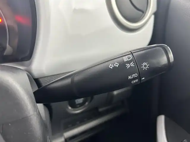 スズキ ハスラー G 群馬県 2017(平29)年 8万km フェニックスレッドパール/ブルーイッシュブラックパール 純正７インチナビ　Ｂｌｕｅｔｏｏｔｈ　フルセグ　バックカメラ　衝突軽減ブレーキ　シートヒーター　ＨＩＤヘッドライト　オートライト　プッシュスタート　電動格納ミラー　アイドリングストップ　禁煙車