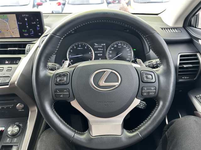 レクサス ＮＸ 300 バージョンL 岡山県 2018(平30)年 6.7万km グラファイトブラックガラスフレーク 登録時走行距離66293km/純正10.3インチナビ/フルセグTV(AM.FM.CD.DVD.TV.BT)/モデリスタエアロ/19インチモデリスタアルミホイール/TRDスポーツマフラー/TRDリアディフューザー/バックカメラ/ETC2.0/ドライブレコーダー/ベンチレーション/クリアランスソナー/衝突軽減ブレーキ/電動リアゲート/センターデフロック/レーダークルーズコントロール/レーンキープアシスト/オートマチックハイビーム/アイドリングストップ/純正フロアマット