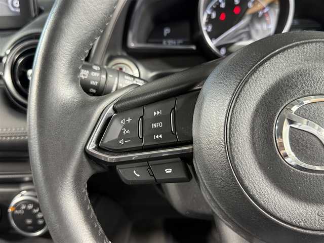 マツダ デミオ 13S ツーリング 広島県 2017(平29)年 6.7万km ディープクリスタルブルーマイカ スマートシティブレーキサポート/レーンキープアシスト/ブラインドスポットモニター/マツダコネクトナビ/CD/DVD/フルセグTV/Bluetooth/バックカメラ /ヘッドアップディスプレイ/ステアリングリモコン/前席シートヒーター/LEDオートライト/トノカバー/ドアバイザー/スマートキー/プッシュスタート/スペアキー