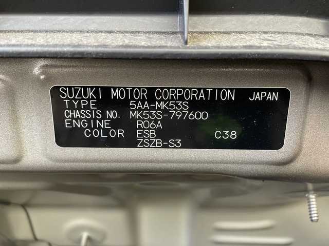 スズキ スペーシア ギア マイスタイル 沖縄県 2022(令4)年 0.1万km ウッディブラウンメタリック/ホワイト オーディオレス車/両側パワースライドドア/デュアルカメラブレーキサポート/レーダークルーズコントロール/前席シートヒーター/ヘッドアップディスプレイ/ルーフレール/LEDヘッドライト/オートライト/スマートキー/プッシュスタート/クリアランスソナー/アイドリングストップ/保証書/取扱説明書