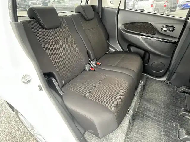 日産 デイズ ハイウェイスターX 道央・札幌 2016(平28)年 4.9万km ホワイトパール 4WD/純正ディーラーOPナビ/AM/FM/BT/SD/ DVD/フルセグ/衝突被害軽減ブレーキ/横滑り防止装置/バックカメラ/サイドカメラ/フロントカメラ/全方位カメラ/ETC/ドライブレコーダー/アイドリングストップ/D席シートヒーター/革巻きステアリング/プッシュスタート/スマートキー/キセノンヘッドライト/オートライト/オートマチックハイビーム/フォグランプ/電動格納ミラー/ウィンカーミラー/純正フロアマット/スペアキー
