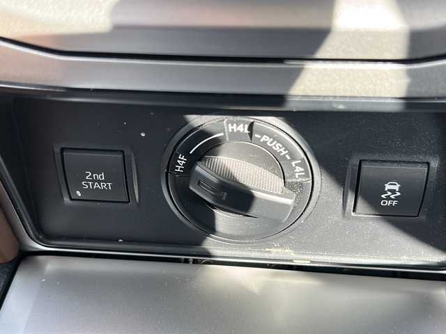 トヨタ ランドクルーザー プラド TX-L 70thアニバーサリーLTD 京都府 2022(令4)年 6.9万km ブラック ワンオーナー/サンルーフ/タンレザーシート/アルパイン9インチナビ【X9NX】/・フルセグTV/・バックカメラ/・CD/DVD/SD/USB/・apple car play/・アンドロイドオート/プリクラッシュセーフティ/オートクルーズコントロール/LEDヘッドランプ/オートライト/オートマチックビーム/前席パワーシート(シートヒーター/クーラー)/純正18インチAW/純正フロアマット/前後ドライブレコーダー/ドアバイザー/ETC/保証書/取扱説明書