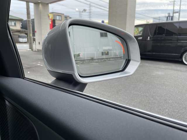 ボルボ ボルボ Ｖ６０ アルティメット B4 大阪府 2023(令5)年 1.8万km シルバー ワンオーナー/ｈａｒｍａｎｋａｒｄｏｎ　/純正ｇｏｏｇｌｅ9インチナビ/ヘッドアップディスプレイ/アラウンドビューモニター/ブラインドスポットモニター/前席メモリシート/前席パワーシート/前席ヒートシート/前席エアシート/ハンドルヒーター/電動リアゲート/前後コーナーセンサー/レーダークルーズコントロール/レーンキープアシスト/衝突被害軽減システム/横滑り防止装置/アイドリングストップ/プッシュスタート/スペアキー