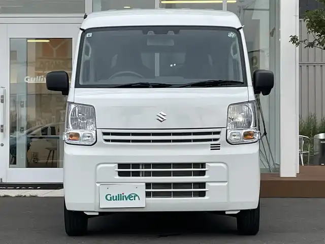 スズキ エブリイ PA 道央・札幌 2024(令6)年 1.1万km スペリアホワイト ・４WD/・ワンオーナー/・純正オーディオ/　FM/AM/・衝突軽減ブレーキ/・レーンキープアシスト/・横滑り防止装置/・クリアランスソナー/・オートライト/・アイドリングストップ/・ヘッドライトレベライザー/・純正フロアマット/・積込冬タイヤスチールホイールセット/・取扱説明書/・保証書/・スペアキー