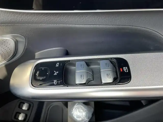 メルセデス・ベンツ Ｍ・ベンツ ＧＬＣ３５０ｅ 4マチック クーペスポーツ EDスター 千葉県 2024(令6)年 0.3万km ポーラホワイト ワンオーナー/AMGレザーエクスクルーシブパッケージ/黒レザーシート/360°カメラ/MBUXマルチメディアシステム/ARナビゲーション/前席パワーシート/全席シートヒーター/エレクトリックテールゲート/パーキングアシスト/アダプティブクルーズコントロール/アクティブブレーキアシスト/アクティブレーンキーピングアシスト/アクティブステアリングアシスト/アクティブレーンチェンジアシスト/アクティブディスタンスアシストコントロール/ブラインドスポットアシスト/トラフィックサインアシスト/ダイナミックロービームヘッドライト/ハローメルセデス/ブルメスターサウンドシステム/純正20インチアルミホイール/パドルシフト/ヘッドアップディスプレイ/キーレスゴー×2/純正前後ドライブレコーダー/パークトロニック/64色アンビエントライト/
