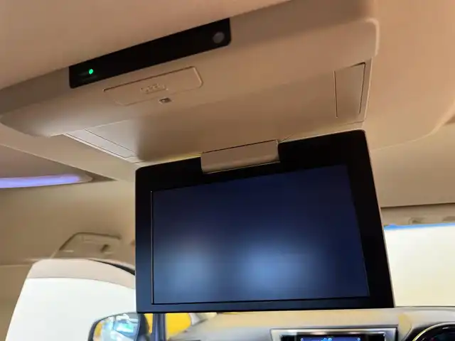 トヨタ アルファードハイブリット X 群馬県 2015(平27)年 8.9万km ラグジュアリーホワイトパールクリスタルシャインガラスフレーク 安全装備/・クリアランスソナー/・クルーズコントロール/・オートライト/社外10インチナビ/・AM/FM/AUX/SD/・Bluetooth/USB/・CD/DVD/MSV/バックカメラ/フリップダウンモニター/両側電動スライドドア/ETC/LEDヘッドライト/フォグランプ/純正ドアバイザー/純正フロアマット/スマートキー/プッシュスタート