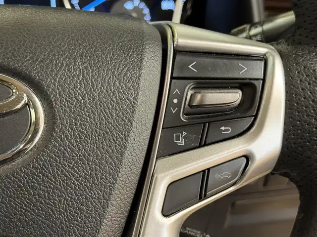 トヨタ アルファードハイブリット X 群馬県 2015(平27)年 8.9万km ラグジュアリーホワイトパールクリスタルシャインガラスフレーク 安全装備/・クリアランスソナー/・クルーズコントロール/・オートライト/社外10インチナビ/・AM/FM/AUX/SD/・Bluetooth/USB/・CD/DVD/MSV/バックカメラ/フリップダウンモニター/両側電動スライドドア/ETC/LEDヘッドライト/フォグランプ/純正ドアバイザー/純正フロアマット/スマートキー/プッシュスタート