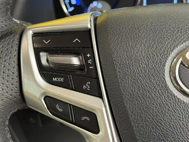 トヨタ アルファードハイブリット X 群馬県 2015(平27)年 8.9万km ラグジュアリーホワイトパールクリスタルシャインガラスフレーク 安全装備/・クリアランスソナー/・クルーズコントロール/・オートライト/社外10インチナビ/・AM/FM/AUX/SD/・Bluetooth/USB/・CD/DVD/MSV/バックカメラ/フリップダウンモニター/両側電動スライドドア/ETC/LEDヘッドライト/フォグランプ/純正ドアバイザー/純正フロアマット/スマートキー/プッシュスタート