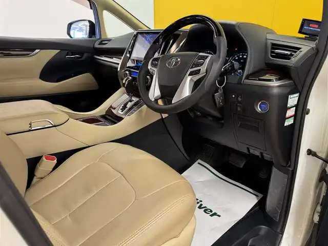 トヨタ アルファードハイブリット X 群馬県 2015(平27)年 8.9万km ラグジュアリーホワイトパールクリスタルシャインガラスフレーク 安全装備/・クリアランスソナー/・クルーズコントロール/・オートライト/社外10インチナビ/・AM/FM/AUX/SD/・Bluetooth/USB/・CD/DVD/MSV/バックカメラ/フリップダウンモニター/両側電動スライドドア/ETC/LEDヘッドライト/フォグランプ/純正ドアバイザー/純正フロアマット/スマートキー/プッシュスタート