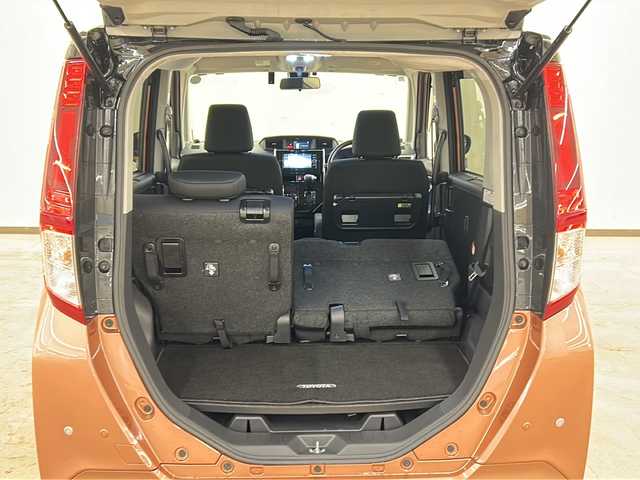 トヨタ ルーミー カスタムG S 道央・札幌 2018(平30)年 3万km ブラックマイカメタリック/ブリリアントカッパークリスタルマイカ 2トーン ワンオーナー//HDDナビ//フルセグテレビ//バックカメラ//アイドリングストップ//クルーズコントロール//プッシュスタート//両側パワースライドドア//ETC//オートライト//ドライブレコーダー//シートヒーター//エンジンスターター