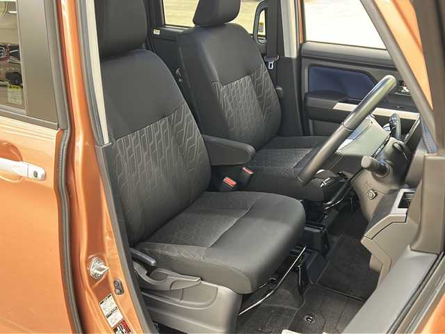 トヨタ ルーミー カスタムG S 道央・札幌 2018(平30)年 3万km ブラックマイカメタリック/ブリリアントカッパークリスタルマイカ 2トーン ワンオーナー//HDDナビ//フルセグテレビ//バックカメラ//アイドリングストップ//クルーズコントロール//プッシュスタート//両側パワースライドドア//ETC//オートライト//ドライブレコーダー//シートヒーター//エンジンスターター