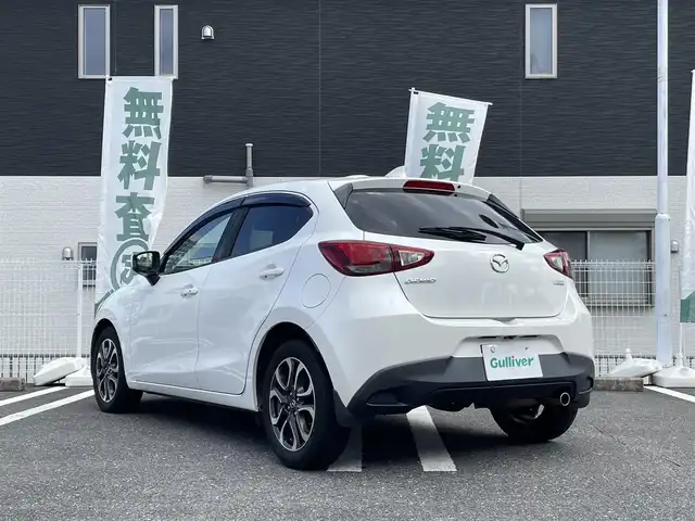 マツダ デミオ XD ツーリング 三重県 2016(平28)年 9万km スノーフレイクホワイトパールマイカ 登録時89478km/禁煙車/純正メーカーオプションナビ/・フルセグ・Ｂｌｕｅｔｏｏｔｈ・CD/DVD・AUX/・USB・SD・AM/FM/クルーズコントロール/前席シートヒーター/バックカメラ/パドルシフト/バックカメラ/衝突軽減ブレーキ/ビルドインＥＴＣ/ターボ/軽油/純正１６インチアルミホイール/HUD/簡易MTモード付ATシフト/アイドリングストップ/LEDヘッドライト/純正フロアマット