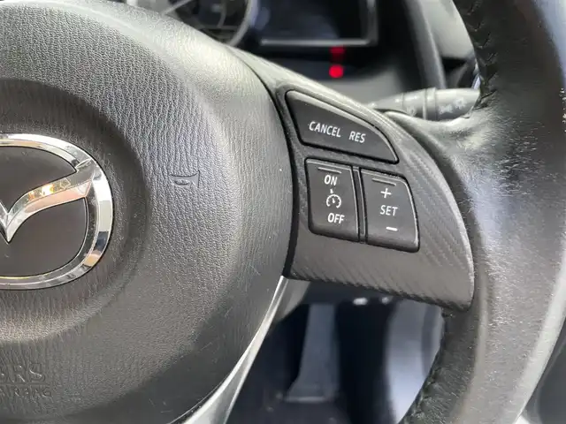 マツダ デミオ XD ツーリング 三重県 2016(平28)年 9万km スノーフレイクホワイトパールマイカ 登録時89478km/禁煙車/純正メーカーオプションナビ/・フルセグ・Ｂｌｕｅｔｏｏｔｈ・CD/DVD・AUX/・USB・SD・AM/FM/クルーズコントロール/前席シートヒーター/バックカメラ/パドルシフト/バックカメラ/衝突軽減ブレーキ/ビルドインＥＴＣ/ターボ/軽油/純正１６インチアルミホイール/HUD/簡易MTモード付ATシフト/アイドリングストップ/LEDヘッドライト/純正フロアマット