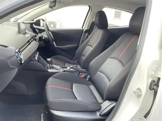 マツダ デミオ XD ツーリング 三重県 2016(平28)年 9万km スノーフレイクホワイトパールマイカ 登録時89478km/禁煙車/純正メーカーオプションナビ/・フルセグ・Ｂｌｕｅｔｏｏｔｈ・CD/DVD・AUX/・USB・SD・AM/FM/クルーズコントロール/前席シートヒーター/バックカメラ/パドルシフト/バックカメラ/衝突軽減ブレーキ/ビルドインＥＴＣ/ターボ/軽油/純正１６インチアルミホイール/HUD/簡易MTモード付ATシフト/アイドリングストップ/LEDヘッドライト/純正フロアマット