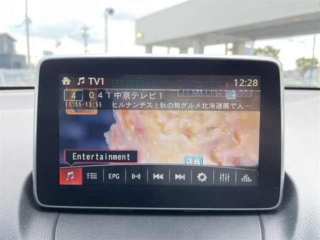 マツダ デミオ XD ツーリング 三重県 2016(平28)年 9万km スノーフレイクホワイトパールマイカ 登録時89478km/禁煙車/純正メーカーオプションナビ/・フルセグ・Ｂｌｕｅｔｏｏｔｈ・CD/DVD・AUX/・USB・SD・AM/FM/クルーズコントロール/前席シートヒーター/バックカメラ/パドルシフト/バックカメラ/衝突軽減ブレーキ/ビルドインＥＴＣ/ターボ/軽油/純正１６インチアルミホイール/HUD/簡易MTモード付ATシフト/アイドリングストップ/LEDヘッドライト/純正フロアマット