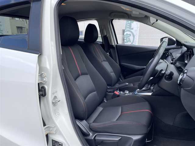 マツダ デミオ XD ツーリング 三重県 2016(平28)年 9万km スノーフレイクホワイトパールマイカ 登録時89478km/禁煙車/純正メーカーオプションナビ/・フルセグ・Ｂｌｕｅｔｏｏｔｈ・CD/DVD・AUX/・USB・SD・AM/FM/クルーズコントロール/前席シートヒーター/バックカメラ/パドルシフト/バックカメラ/衝突軽減ブレーキ/ビルドインＥＴＣ/ターボ/軽油/純正１６インチアルミホイール/HUD/簡易MTモード付ATシフト/アイドリングストップ/LEDヘッドライト/純正フロアマット