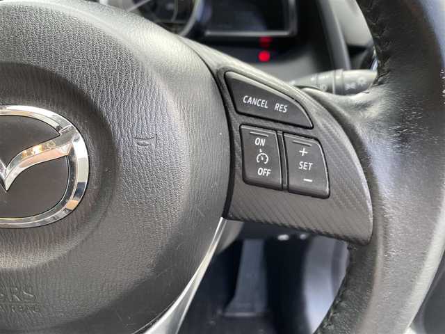 マツダ デミオ XD ツーリング 三重県 2016(平28)年 9万km スノーフレイクホワイトパールマイカ 登録時89478km/禁煙車/純正メーカーオプションナビ/・フルセグ・Ｂｌｕｅｔｏｏｔｈ・CD/DVD・AUX/・USB・SD・AM/FM/クルーズコントロール/前席シートヒーター/バックカメラ/パドルシフト/バックカメラ/衝突軽減ブレーキ/ビルドインＥＴＣ/ターボ/軽油/純正１６インチアルミホイール/HUD/簡易MTモード付ATシフト/アイドリングストップ/LEDヘッドライト/純正フロアマット