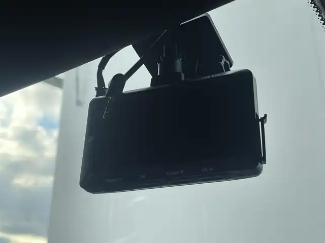 メルセデス・ベンツ Ｂ２００ｄ AMGライン 東京都 2019(令1)年 4万km 黒 アドバンスドパッケージ/レーダーセーフティパッケージ/メーカーナビ/フルセグTV/USB/Bluetooth/360°カメラ/ハーフレザーシート/シートヒーター/パワーシート/アダプティブクルーズコントロール/ブラインドスポットモニター/レーンキープアシスト/スマートキー/ETC