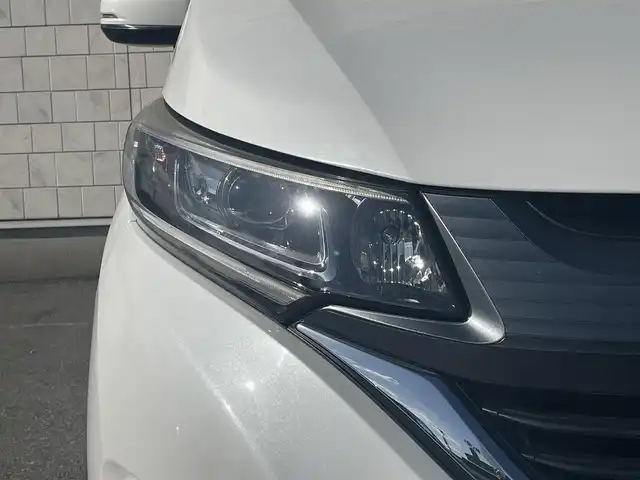 ホンダ フリード G ホンダセンシング 福岡県 2019(令1)年 3.6万km ホワイトオーキッドパール 純正9型SDナビ(フルセグTV/CD/DVD/BT)バックカメラホンダセンシング両側パワスラコーナーセンサークルコンドラレコETC純正LED純正フロアマットスマートキープッシュスタート