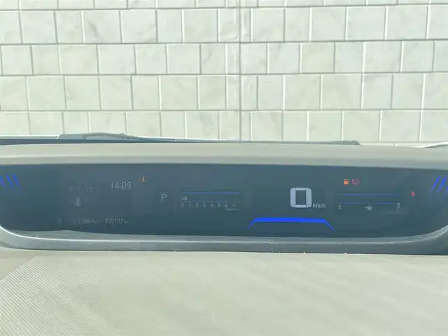 ホンダ フリード G ホンダセンシング 福岡県 2019(令1)年 3.6万km ホワイトオーキッドパール 純正9型SDナビ(フルセグTV/CD/DVD/BT)バックカメラホンダセンシング両側パワスラコーナーセンサークルコンドラレコETC純正LED純正フロアマットスマートキープッシュスタート