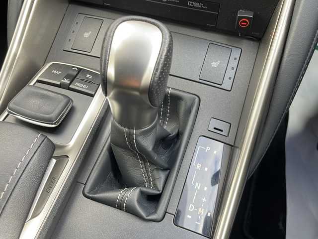 レクサス ＩＳ 300 Fスポーツ 福井県 2018(平30)年 6.7万km ブラック ワンオーナー/メーカー純正ナビーション/（CD/DVDS/BT）/フルセグテレビ/バックカメラ/BBS19インチアルミホイール/プリクラッシュセーフティ/レーンキープアシスト/アダプティブクルーズコントロール/パワーシート/シートヒーター/ステアリングリモコン/パドルシフト/ハーフレザーシート/LEDヘッドライト/オートリトラミー/オートハイビーム/オートライト/プッシュスタート/スマートキー/保証書/取扱説明書