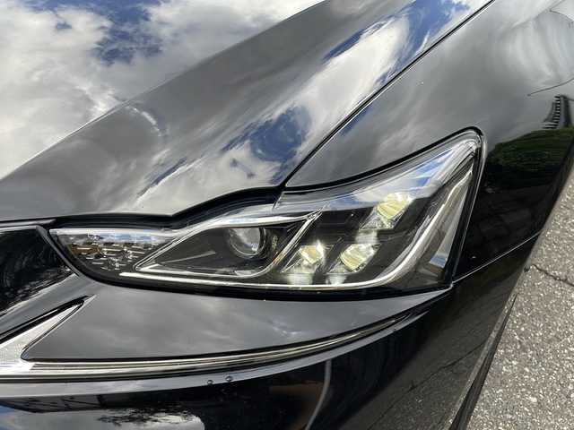 レクサス ＩＳ 300 Fスポーツ 福井県 2018(平30)年 6.7万km ブラック ワンオーナー/メーカー純正ナビーション/（CD/DVDS/BT）/フルセグテレビ/バックカメラ/BBS19インチアルミホイール/プリクラッシュセーフティ/レーンキープアシスト/アダプティブクルーズコントロール/パワーシート/シートヒーター/ステアリングリモコン/パドルシフト/ハーフレザーシート/LEDヘッドライト/オートリトラミー/オートハイビーム/オートライト/プッシュスタート/スマートキー/保証書/取扱説明書