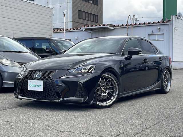 レクサス ＩＳ 300 Fスポーツ 福井県 2018(平30)年 6.7万km ブラック ワンオーナー/メーカー純正ナビーション/（CD/DVDS/BT）/フルセグテレビ/バックカメラ/BBS19インチアルミホイール/プリクラッシュセーフティ/レーンキープアシスト/アダプティブクルーズコントロール/パワーシート/シートヒーター/ステアリングリモコン/パドルシフト/ハーフレザーシート/LEDヘッドライト/オートリトラミー/オートハイビーム/オートライト/プッシュスタート/スマートキー/保証書/取扱説明書