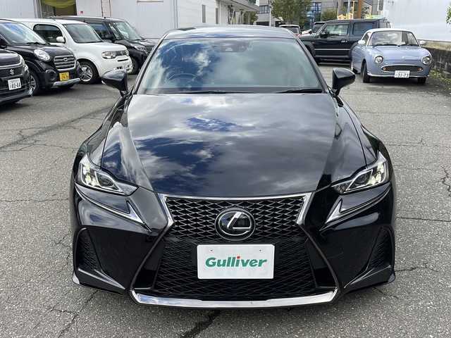 レクサス ＩＳ 300 Fスポーツ 神奈川県 2018(平30)年 6.7万km ブラック ワンオーナー/メーカー純正ナビーション/（CD/DVDS/BT）/フルセグテレビ/バックカメラ/BBS19インチアルミホイール/プリクラッシュセーフティ/レーンキープアシスト/アダプティブクルーズコントロール/パワーシート/シートヒーター/ステアリングリモコン/パドルシフト/ハーフレザーシート/LEDヘッドライト/オートリトラミー/オートハイビーム/オートライト/プッシュスタート/スマートキー/保証書/取扱説明書