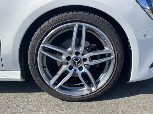 メルセデス・ベンツ ＣＬＡ１８０ Sブレイク AMG スタイル 福岡県 2018(平30)年 3.8万km ポーラホワイト ・クルーズコントロール/・純正ナビ/Bluetooth/USB/carplay/・バックカメラ/・ハーフレザーシート/シートヒーター/・ドライブレコーダー/・フルセグ/・ETC/・純正18AW/・ブラインドスポット