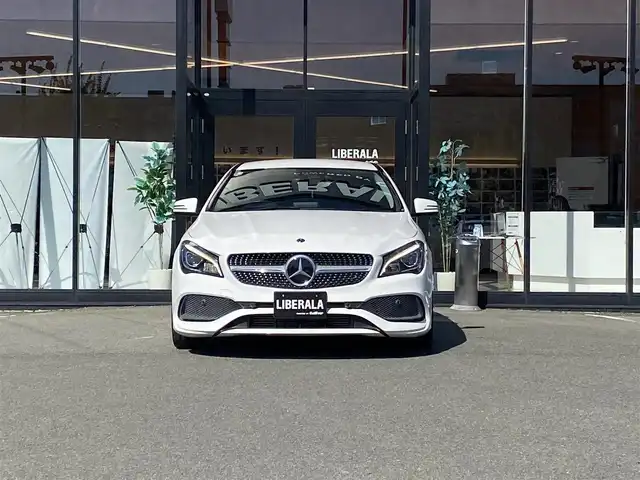 メルセデス・ベンツ ＣＬＡ１８０ Sブレイク AMG スタイル 福岡県 2018(平30)年 3.8万km ポーラホワイト ・クルーズコントロール/・純正ナビ/Bluetooth/USB/carplay/・バックカメラ/・ハーフレザーシート/シートヒーター/・ドライブレコーダー/・フルセグ/・ETC/・純正18AW/・ブラインドスポット