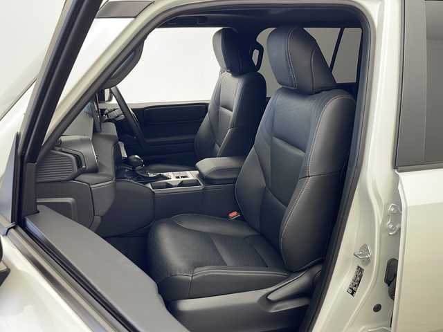 トヨタ ランドクルーザー ２５０ VX 秋田県 2024(令6)年 0.9万km プラチナホワイトパールマイカ 純正ナビ /フルセグTV /全方位カメラ/バックカメラ/サンルーフ /ETC2.0/電動リアゲート /デジタルインナーミラー /シートヒーター /ステアリングリモコン /オートエアコン/ライトレベライザー/オートマチックハイビーム/電格ミラー/ルーフレール/スマートキー/スペアキー有/クリアランスソナー/オートライト/純正フロアマット/コーナーセンサー/ウィンカーミラー/純正AW/フォグライト/ルーフーレール /運転席パワーシート /クルーズコントロール/オートライト/自動パーキングブレーキ/オートホールド/ステアリングリモコン/ステアリングヒーター/保証書/取扱説明書