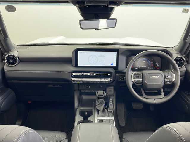 トヨタ ランドクルーザー ２５０ VX 秋田県 2024(令6)年 0.9万km プラチナホワイトパールマイカ 純正ナビ /フルセグTV /全方位カメラ/バックカメラ/サンルーフ /ETC2.0/電動リアゲート /デジタルインナーミラー /シートヒーター /ステアリングリモコン /オートエアコン/ライトレベライザー/オートマチックハイビーム/電格ミラー/ルーフレール/スマートキー/スペアキー有/クリアランスソナー/オートライト/純正フロアマット/コーナーセンサー/ウィンカーミラー/純正AW/フォグライト/ルーフーレール /運転席パワーシート /クルーズコントロール/オートライト/自動パーキングブレーキ/オートホールド/ステアリングリモコン/ステアリングヒーター/保証書/取扱説明書