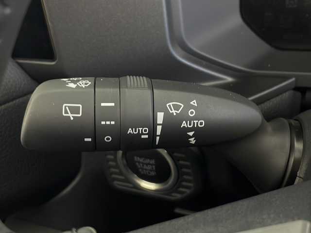 トヨタ ランドクルーザー ２５０ VX 秋田県 2024(令6)年 0.9万km プラチナホワイトパールマイカ 純正ナビ /フルセグTV /全方位カメラ/バックカメラ/サンルーフ /ETC2.0/電動リアゲート /デジタルインナーミラー /シートヒーター /ステアリングリモコン /オートエアコン/ライトレベライザー/オートマチックハイビーム/電格ミラー/ルーフレール/スマートキー/スペアキー有/クリアランスソナー/オートライト/純正フロアマット/コーナーセンサー/ウィンカーミラー/純正AW/フォグライト/ルーフーレール /運転席パワーシート /クルーズコントロール/オートライト/自動パーキングブレーキ/オートホールド/ステアリングリモコン/ステアリングヒーター/保証書/取扱説明書