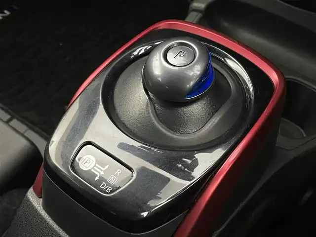 日産 ノート e－パワー ニスモ 宮城県 2019(令1)年 5万km シルバー ディスプレイオーディオ/・BT接続/・CD/DVD/・ブルーレイ対応/・USB入力/・AM/FM/純正16インチAW/クルーズコントロール/レザーシート/・ニスモ専用/LEDヘッドライト/・フォグランプ/レーンキープアシスト/革巻きステアリング/・ステアリングスイッチ