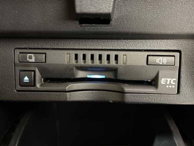 トヨタ アルファードハイブリット G Fパッケージ 神奈川県 2021(令3)年 4.5万km ホワイトパールクリスタルシャイン セーフティセンス/純正9インチナビ/(Bluetooth/CD/DVD/TV)/デジタルインナーミラー/ドライブレコーダー(前後)/ブラインドスポットモニター/衝突被害軽減システム/車線逸脱警報/バックカメラ/ツインムーンルーフ/レザーシート/両側パワースライドドア/横滑り防止装置/ビルトインETC/アイドリングストップ/LEDヘッドライト/AC100V充電/サンシェード/フォグランプ/オートライト/ウィンカーミラー/電動格納ミラー/純正17インチAW/シートヒーター/エアシート/シートリフター/ステアリングヒーター/プッシュスタート/スマートキー/ラバーマット/プリクラッシュセーフティ/レーントレーシングアシスト/アダプティブハイビームシステム/レーダークルーズコントロール