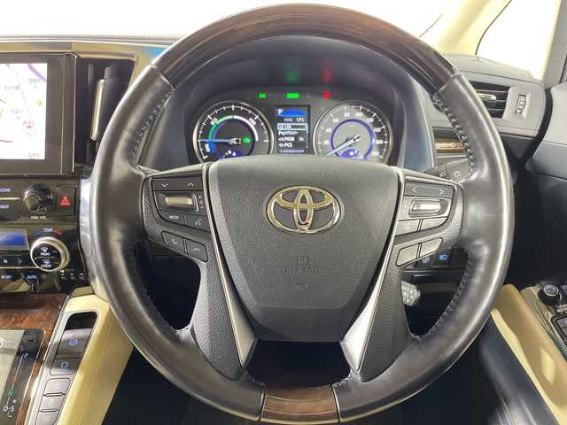 トヨタ アルファードハイブリット G Fパッケージ 神奈川県 2021(令3)年 4.5万km ホワイトパールクリスタルシャイン セーフティセンス/純正9インチナビ/(Bluetooth/CD/DVD/TV)/デジタルインナーミラー/ドライブレコーダー(前後)/ブラインドスポットモニター/衝突被害軽減システム/車線逸脱警報/バックカメラ/ツインムーンルーフ/レザーシート/両側パワースライドドア/横滑り防止装置/ビルトインETC/アイドリングストップ/LEDヘッドライト/AC100V充電/サンシェード/フォグランプ/オートライト/ウィンカーミラー/電動格納ミラー/純正17インチAW/シートヒーター/エアシート/シートリフター/ステアリングヒーター/プッシュスタート/スマートキー/ラバーマット/プリクラッシュセーフティ/レーントレーシングアシスト/アダプティブハイビームシステム/レーダークルーズコントロール