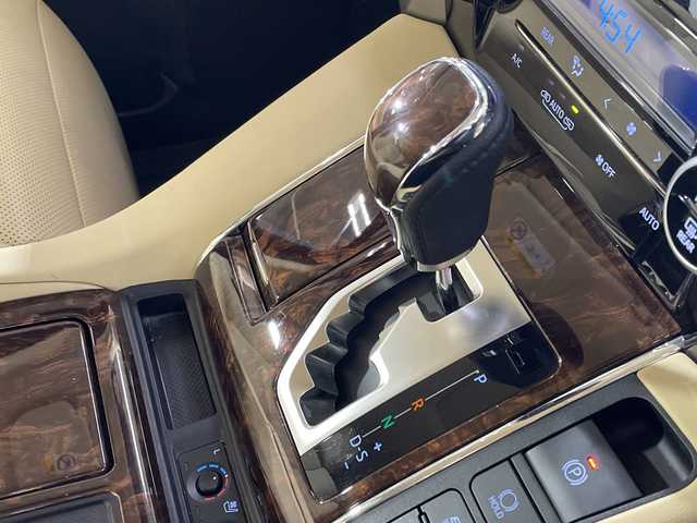 トヨタ アルファードハイブリット G Fパッケージ 神奈川県 2021(令3)年 4.5万km ホワイトパールクリスタルシャイン セーフティセンス/純正9インチナビ/(Bluetooth/CD/DVD/TV)/デジタルインナーミラー/ドライブレコーダー(前後)/ブラインドスポットモニター/衝突被害軽減システム/車線逸脱警報/バックカメラ/ツインムーンルーフ/レザーシート/両側パワースライドドア/横滑り防止装置/ビルトインETC/アイドリングストップ/LEDヘッドライト/AC100V充電/サンシェード/フォグランプ/オートライト/ウィンカーミラー/電動格納ミラー/純正17インチAW/シートヒーター/エアシート/シートリフター/ステアリングヒーター/プッシュスタート/スマートキー/ラバーマット/プリクラッシュセーフティ/レーントレーシングアシスト/アダプティブハイビームシステム/レーダークルーズコントロール