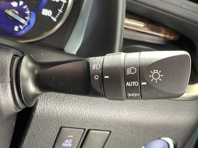 トヨタ アルファードハイブリット G Fパッケージ 神奈川県 2021(令3)年 4.5万km ホワイトパールクリスタルシャイン セーフティセンス/純正9インチナビ/(Bluetooth/CD/DVD/TV)/デジタルインナーミラー/ドライブレコーダー(前後)/ブラインドスポットモニター/衝突被害軽減システム/車線逸脱警報/バックカメラ/ツインムーンルーフ/レザーシート/両側パワースライドドア/横滑り防止装置/ビルトインETC/アイドリングストップ/LEDヘッドライト/AC100V充電/サンシェード/フォグランプ/オートライト/ウィンカーミラー/電動格納ミラー/純正17インチAW/シートヒーター/エアシート/シートリフター/ステアリングヒーター/プッシュスタート/スマートキー/ラバーマット/プリクラッシュセーフティ/レーントレーシングアシスト/アダプティブハイビームシステム/レーダークルーズコントロール