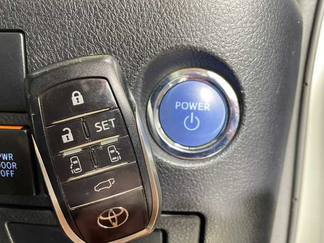 トヨタ アルファードハイブリット G Fパッケージ 神奈川県 2021(令3)年 4.5万km ホワイトパールクリスタルシャイン セーフティセンス/純正9インチナビ/(Bluetooth/CD/DVD/TV)/デジタルインナーミラー/ドライブレコーダー(前後)/ブラインドスポットモニター/衝突被害軽減システム/車線逸脱警報/バックカメラ/ツインムーンルーフ/レザーシート/両側パワースライドドア/横滑り防止装置/ビルトインETC/アイドリングストップ/LEDヘッドライト/AC100V充電/サンシェード/フォグランプ/オートライト/ウィンカーミラー/電動格納ミラー/純正17インチAW/シートヒーター/エアシート/シートリフター/ステアリングヒーター/プッシュスタート/スマートキー/ラバーマット/プリクラッシュセーフティ/レーントレーシングアシスト/アダプティブハイビームシステム/レーダークルーズコントロール