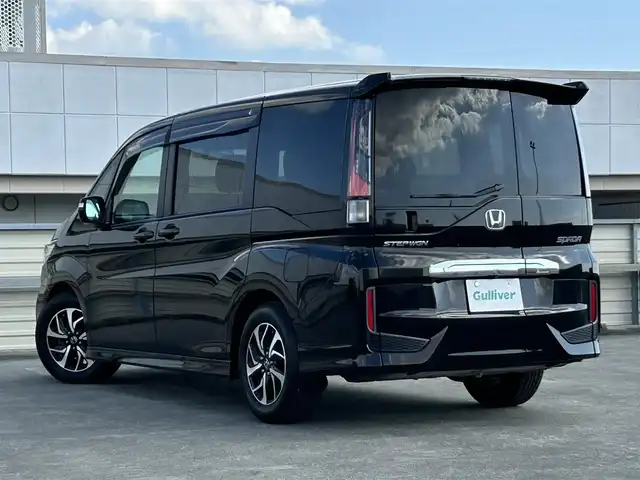 ホンダ ステップワゴン スパーダ ホンダセンシング 静岡県 2019(令1)年 3.9万km プレミアムスパークルブラックパール ホンダセンシング/純正7インチナビ/FM/AM/フルセグTV/Bluetooth/iPod/SD/3列シート（7人乗り）/追従クルーズコントロール/両側パワースライドドア/ターボエンジン/バックカメラ/ETC/純正フロアマット/LEDヘッドライト/オートライト/オートハイビーム/純正16AW