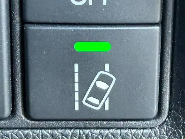 ホンダ ステップワゴン スパーダ ホンダセンシング 静岡県 2019(令1)年 3.9万km プレミアムスパークルブラックパール ホンダセンシング/純正7インチナビ/FM/AM/フルセグTV/Bluetooth/iPod/SD/3列シート（7人乗り）/追従クルーズコントロール/両側パワースライドドア/ターボエンジン/バックカメラ/ETC/純正フロアマット/LEDヘッドライト/オートライト/オートハイビーム/純正16AW