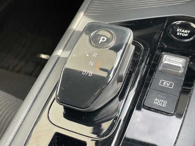 日産 ノート X 愛知県 2021(令3)年 5.5万km ピュアホワイトパール 純正9型ナビ/バックカメラ/コーナーセンサー/LEDヘッドライト/オートマチックハイビーム/ドライブレコーダー/ETC/衝突軽減システム/フルセグ/CD DVD/Bluetooth/ステアリングスイッチ/スマートキー/プッシュスタート