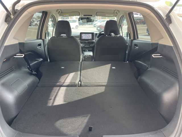 日産 ノート X 愛知県 2021(令3)年 5.5万km ピュアホワイトパール 純正9型ナビ/バックカメラ/コーナーセンサー/LEDヘッドライト/オートマチックハイビーム/ドライブレコーダー/ETC/衝突軽減システム/フルセグ/CD DVD/Bluetooth/ステアリングスイッチ/スマートキー/プッシュスタート