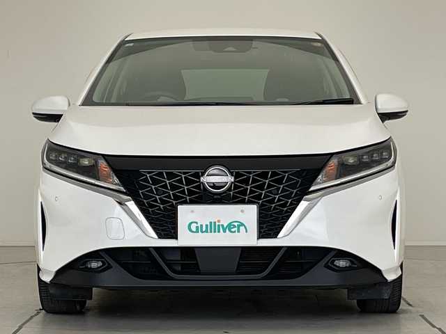 日産 ノート X 愛知県 2021(令3)年 5.5万km ピュアホワイトパール 純正9型ナビ/バックカメラ/コーナーセンサー/LEDヘッドライト/オートマチックハイビーム/ドライブレコーダー/ETC/衝突軽減システム/フルセグ/CD DVD/Bluetooth/ステアリングスイッチ/スマートキー/プッシュスタート